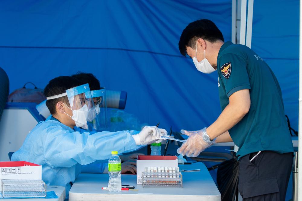 The Weekend Leader - South Korea reports 2,028 fresh Covid cases
